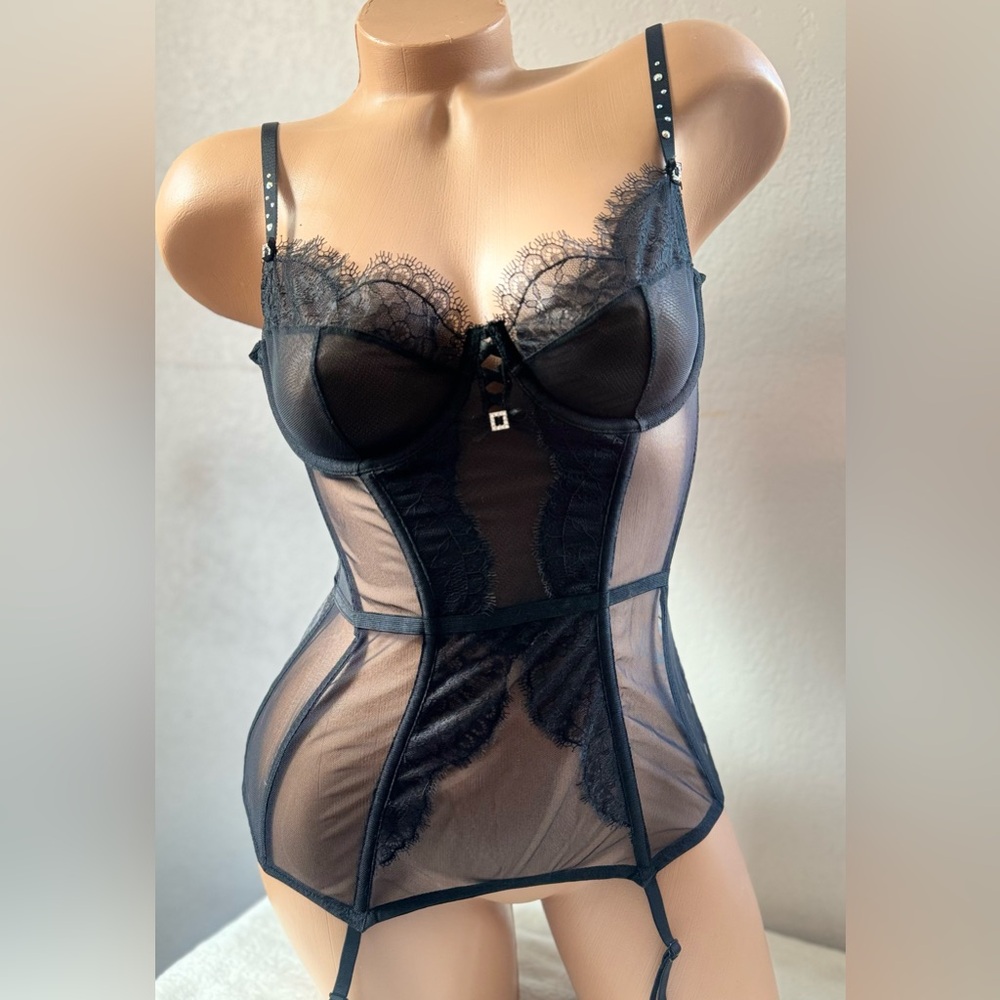 NWT Victoria's Secret 36B